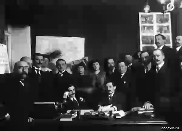 Макс Линдер с предпринимателями. 1913 год, Петербург