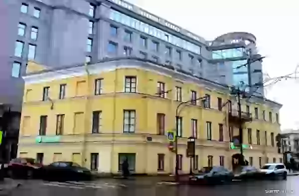 Дома Дельвига на Владимирской площади