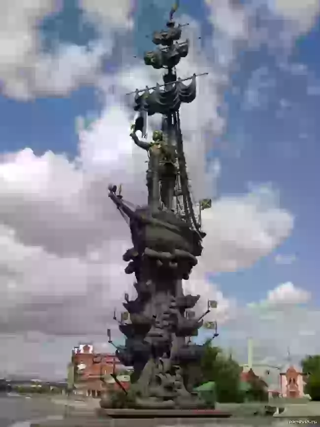 Project of a copy of the monument which has been blown up in Kutaisi draw - Different