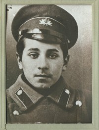 Михаил Михайлович Зощенко в студенческой форме