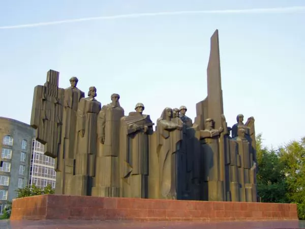 Monument on Victory Square