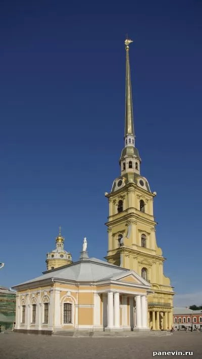 Bell tower of the Cathedral of Peter and Paul and the Botny house