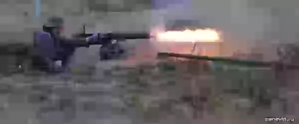 Финляндские пехотинцы ведут огонь из пулемёта фото - Зимняя война