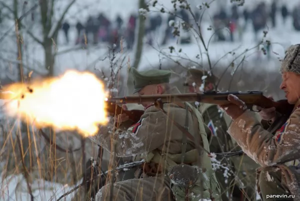 Огонь пехоты белогвардейцев Юденича фото — Наступление Юденича на Петроград