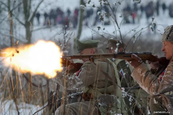 Fire of infantry of White Guards of Judenicha of a photo — Nastuplenie Judenicha to Petrograd