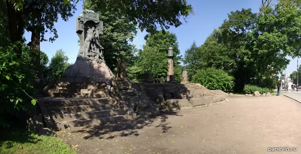 Monument to the destroyer «Guarding»
