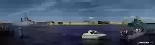 Панорама Невы с кораблями на рейде фото - День ВМФ