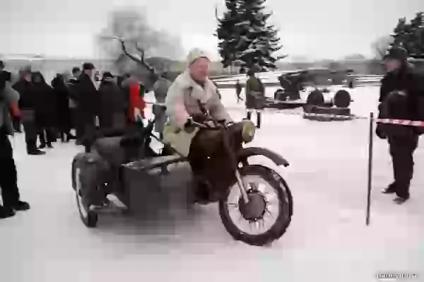 Мотоцикл с коляской фото - День Героев России