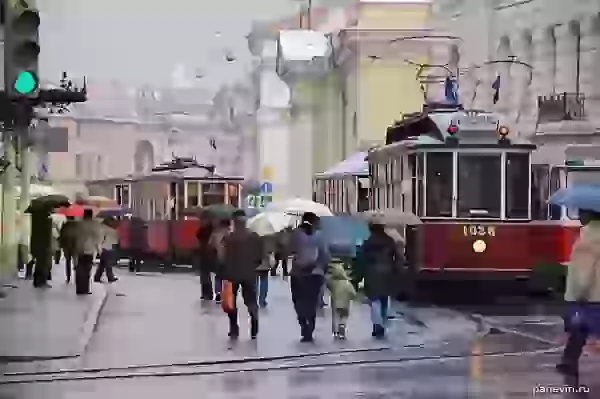 Петербургские трамваи разных лет фото - 105 лет петербургскому трамваю