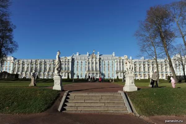 Большой Екатерининский дворец фото — Пушкин