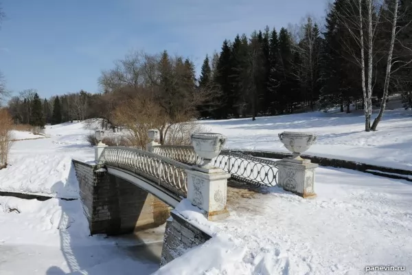 Cast iron bridge over the Slavyanka