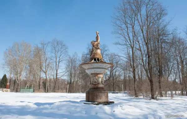 Fountain of Pavlovsky Music Station