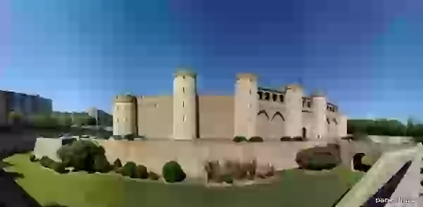 Крепость Альхаферия фото - Сарагоса