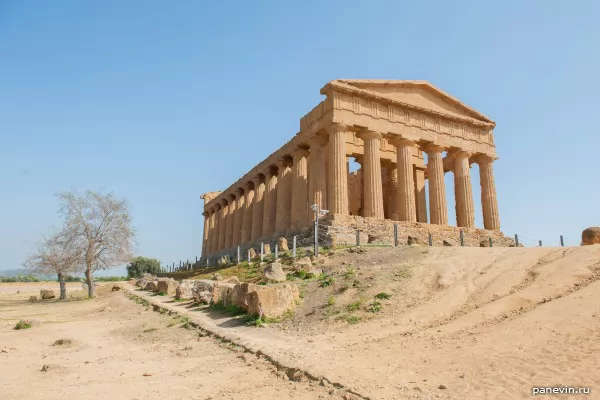 Consent Temple (Harmony), Agrigento