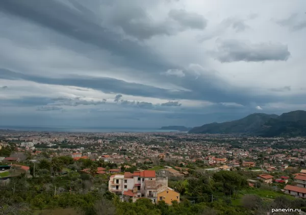 Панорама Монреале и Палермо