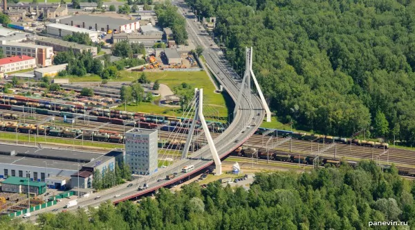 Overpass in an alignment of the prospectus of the Aleksandrovsky Farm