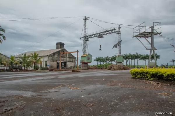 Factory on processing of a sugar cane, photo — Mauritius