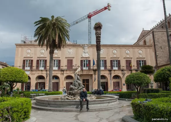 Building of the society of invalids, Monreale