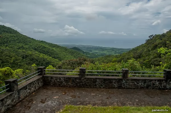 Alexandra falls and a part of a protection of a viewing point