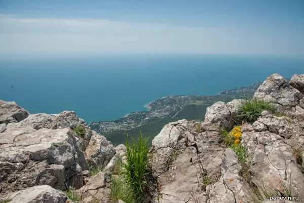 At top «Three teeth» mountains Ai-Petri — the Nature of Crimea