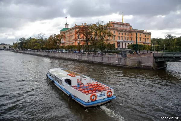 Навигация подходит к концу фото - Реки и каналы