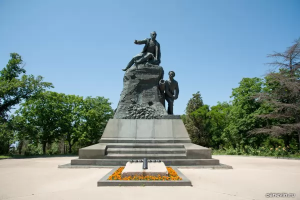 Monument to Kornilov, photo — Sevastopol