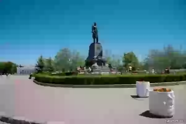 Monument to Nakhimov photo - Sevastopol