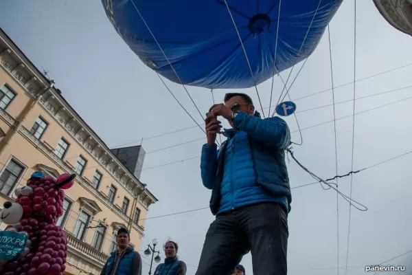  Advertising of balloons