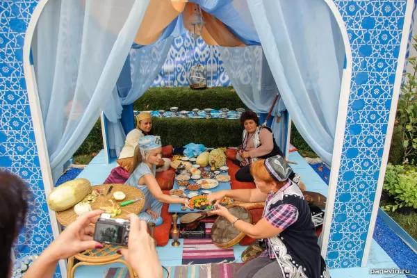 Uzbek tent