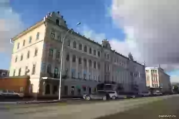 Бывшее здание гостиницы «Золотой якорь» фото - Вологда