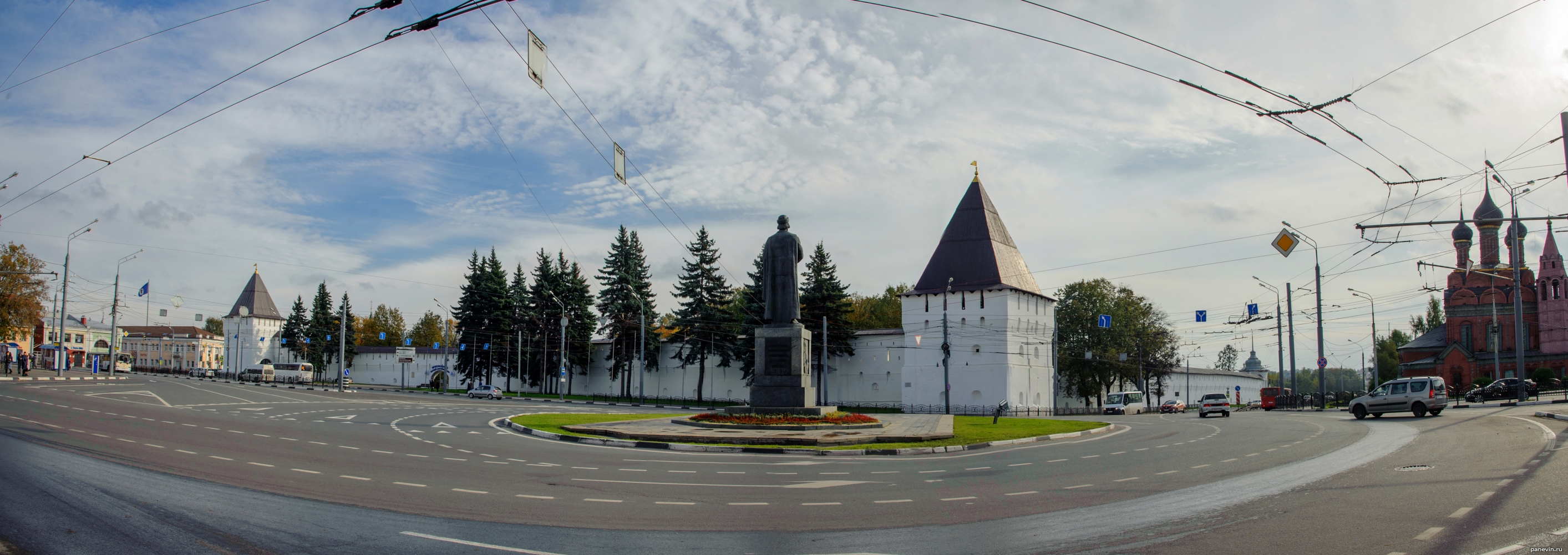 Площадь Подбельского Ярославль