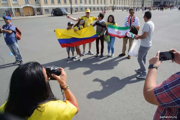 Football fans of Colombia and Iran