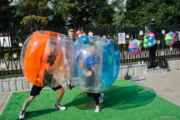 Fighting in inflatable balls