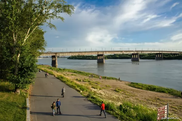 Leningradsky bridge