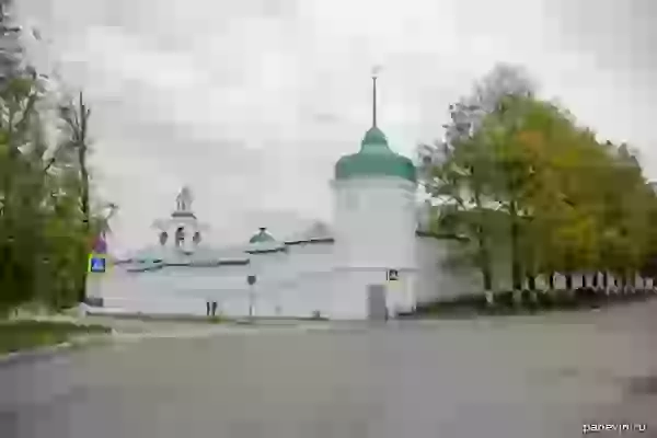 Михайловская башня фото - Ярославль