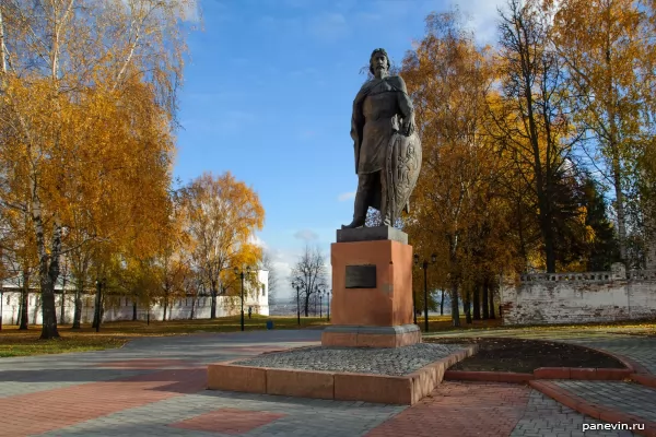 Monument to Alexander Nevsky photo - Vladimir