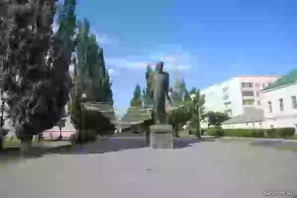 Monument to Dostoevsky photo - Omsk