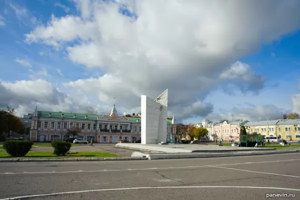 Памятник героям Октябрьской революции и гражданской войны