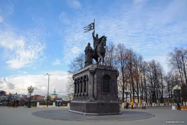 Monument to Prince Vladimir and St. Fedor photo - Vladimir