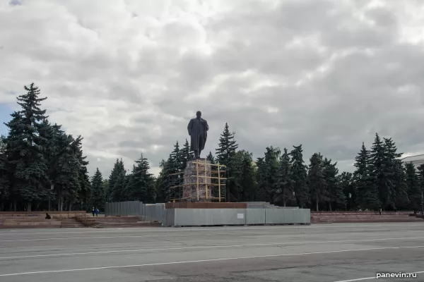 Lenin monument