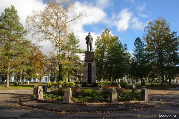 Lenin monument