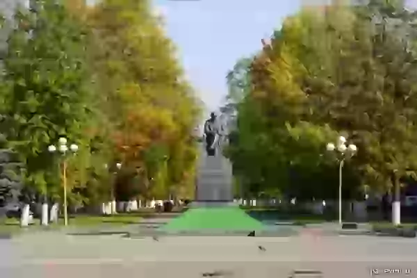 Памятник Ленину фото - Ярославль