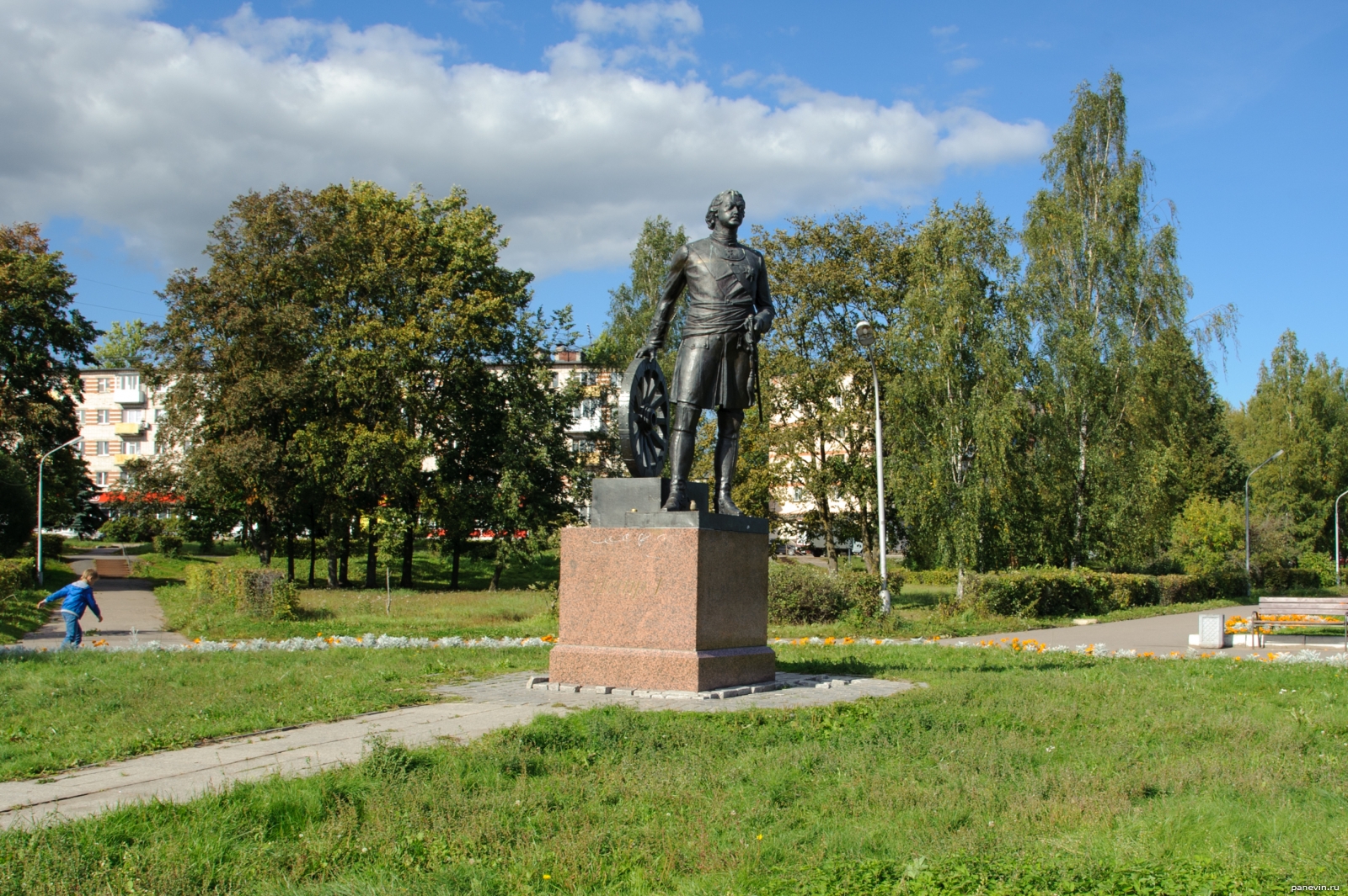 Фото на памятник великий новгород адреса
