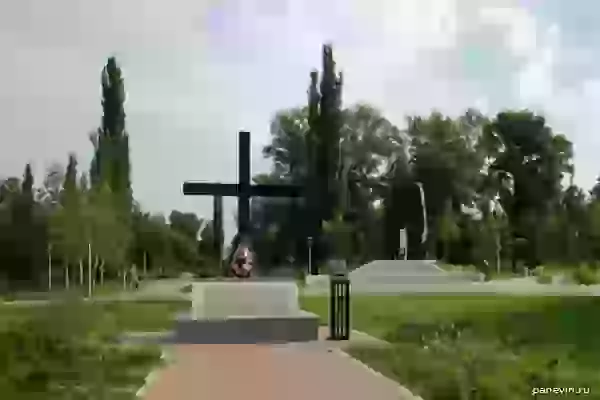 Памятник российским немцам жертвам репрессий фото - Уфа