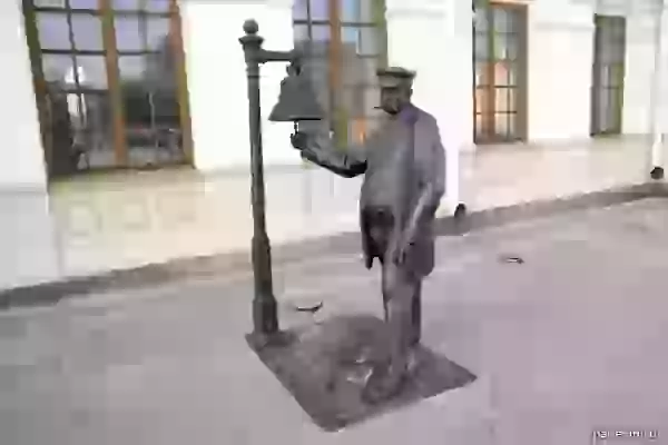 Скульптура «Станционный смотритель» фото - Екатеринбург, екб