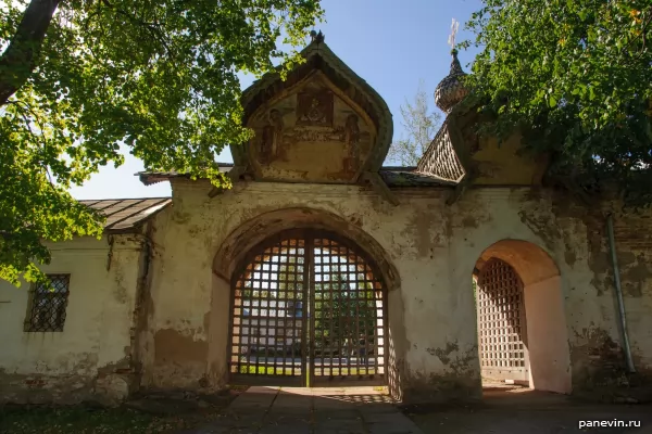 Holy Gate Znamensky Monastery