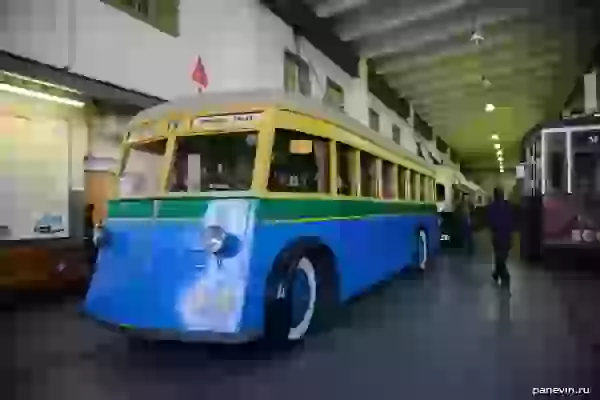 Троллейбус ЯТБ-1 фото - Музей электрического транспорта