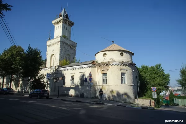 Bourgeois police building