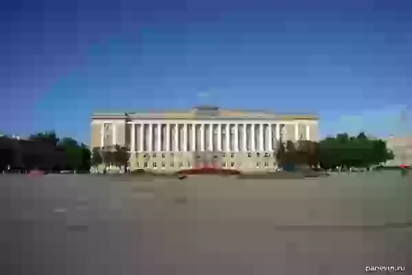 Government Building of the Novgorod Region photo - Veliky Novgorod