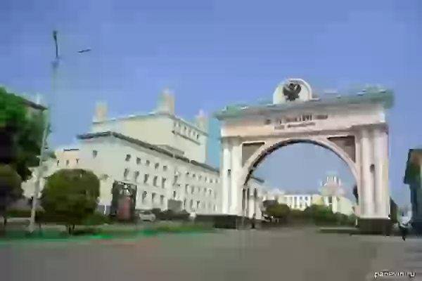 The Royal Gate Arch photo - Ulan-Ude